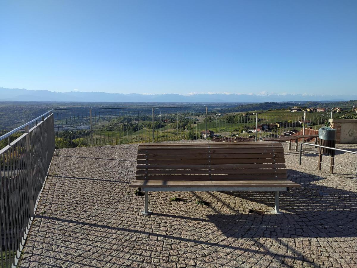Casa Mantel Holiday Home Panoramic View In Langhe Novello Exterior photo