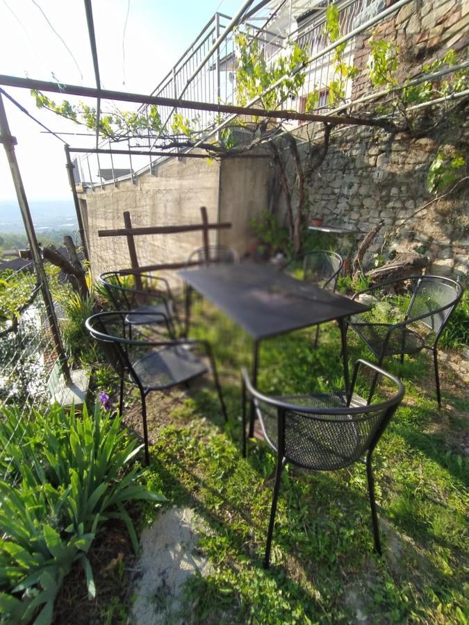 Casa Mantel Holiday Home Panoramic View In Langhe Novello Exterior photo